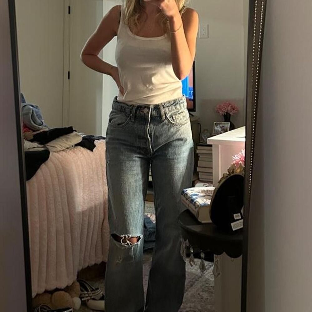 Zara Women's Blue and White Jeans